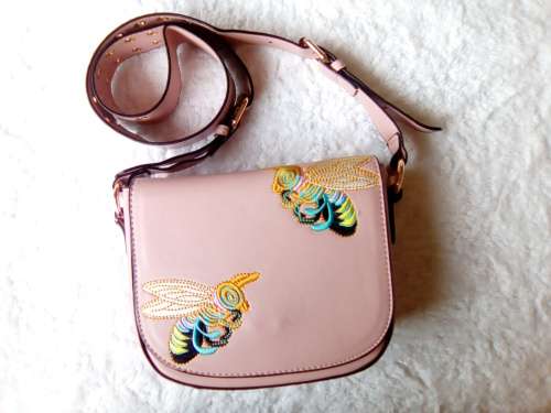 Women's Soft Chic Minimal Shoulder Bag