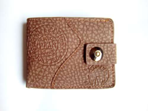 New Men's Bifold Wallet With Magnetic Buckle