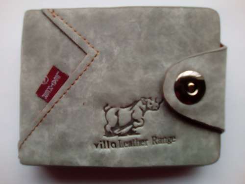 New Men's Bifold Wallet With Magnetic Buckle