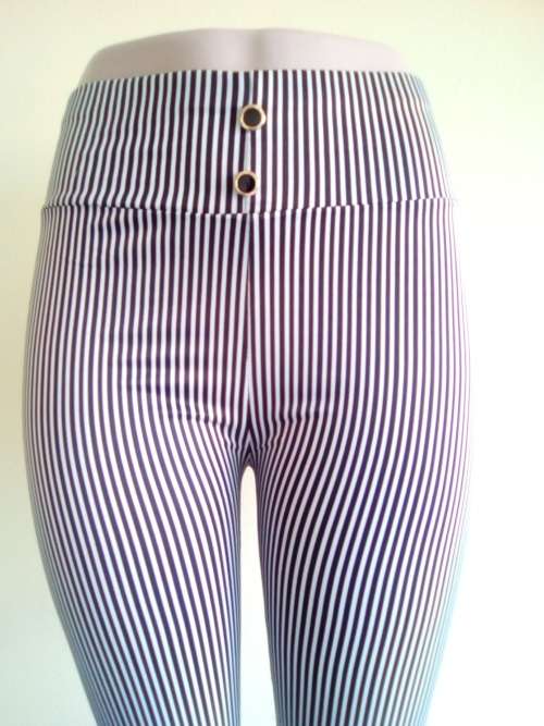 Women Pinstripe Leggings Black and White