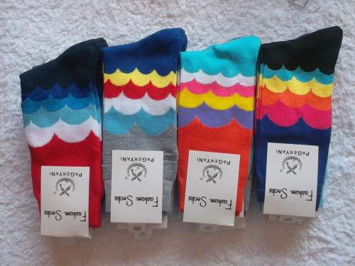 12 - Pairs Men's Waves Casual Crew Socks