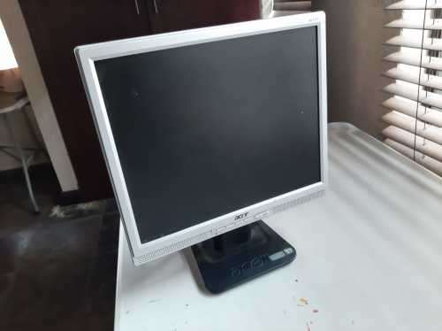 Acer AL 1717 LCD Monitor