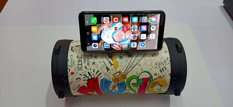 Wireless bluetooth speaker, multifunctional speaker