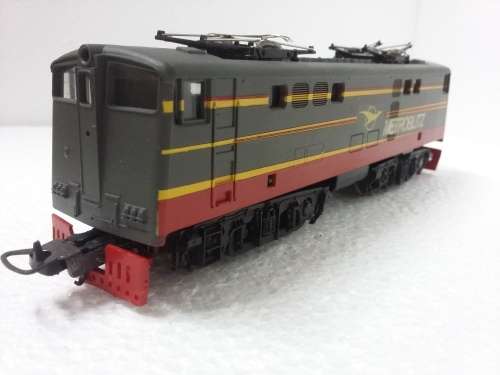 LIMA SAR Metroblitz loco & 2 Passenger coaches