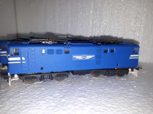 Customised Lima E5 loco and dummy - Blue train E341