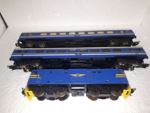 Lima SAR Blue train set 1