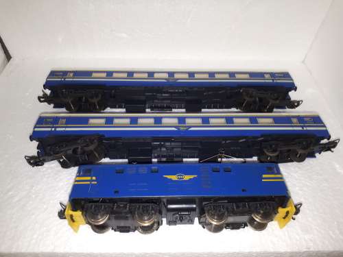 Lima SAR Blue train set 2