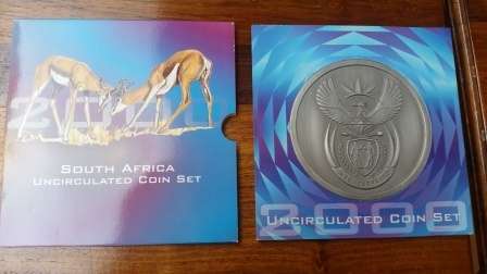 2000 UNC Set with new coat of arms