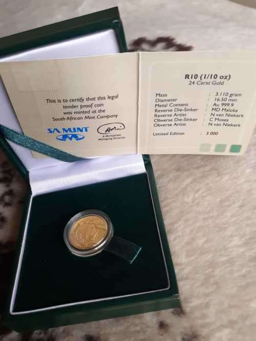Assorted gold coins