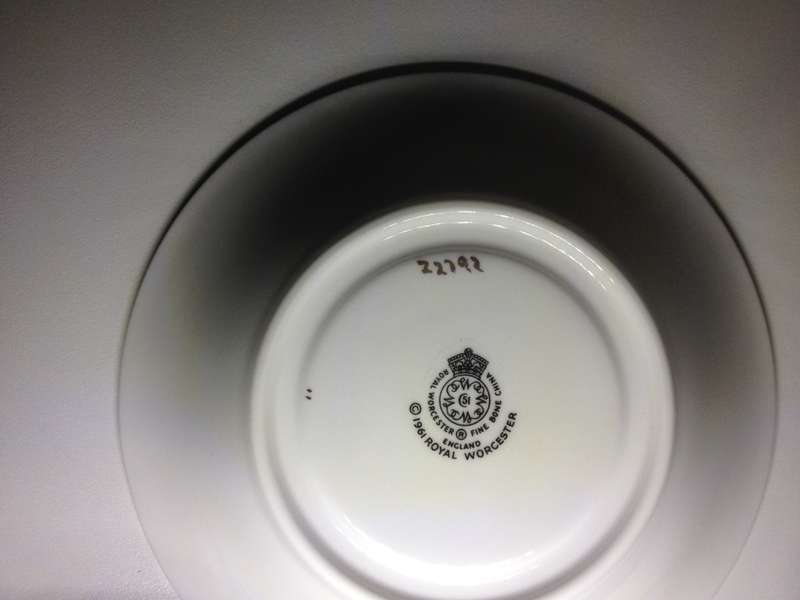 Beautiful 1961 Royal Worcester Limited Edition Trinket Dish