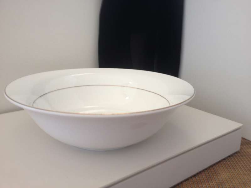 Vintage 9` Serving Bowl - Classic Gold by TIENSHAN Fine China