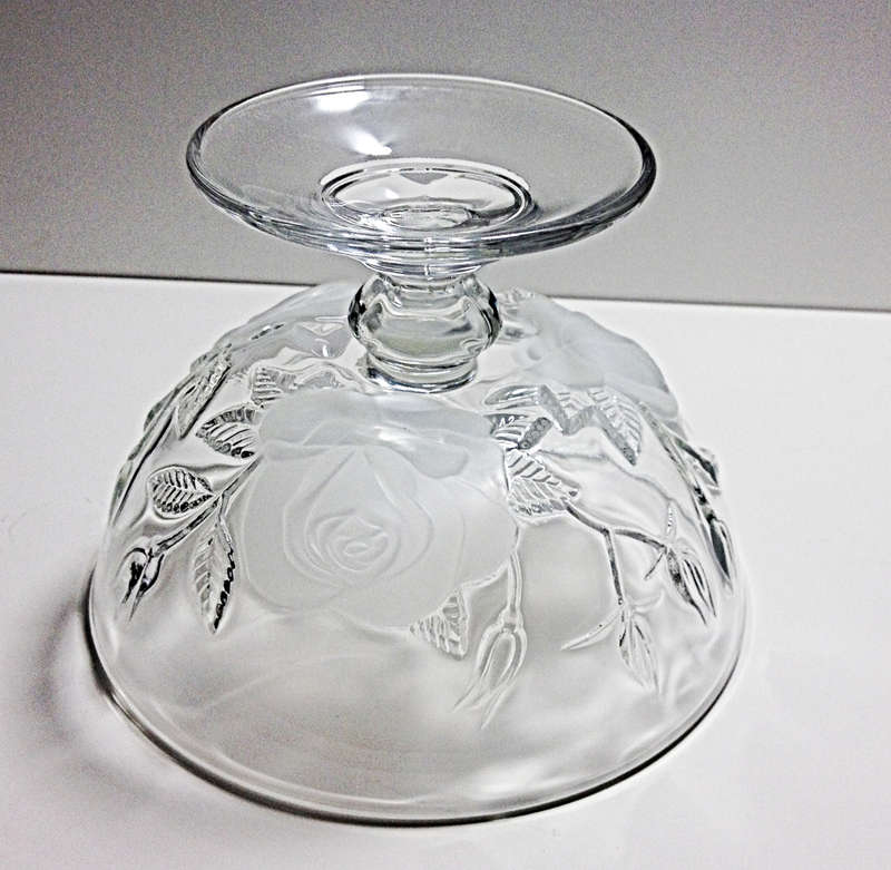 Set of 2 Vintage Santa Rosa Serving Bowls by Luminarc