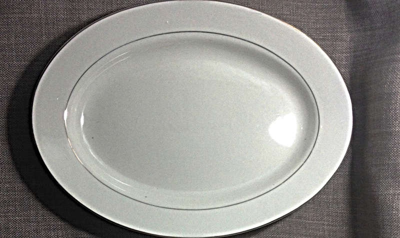 30cm Serving Platter from the Classic Gold Series by Tienshan