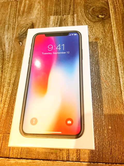***SEALED IN BOX **IPHONE X 256GB - SPACE GREY  ****