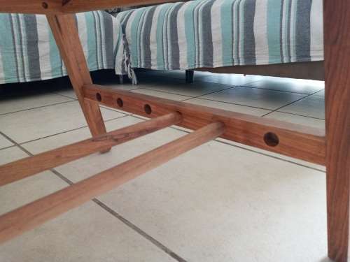 TV UNIT AND COFFEE TABLE WHITE WITH WOODEN LEGS