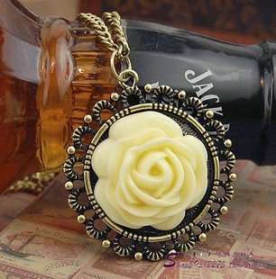 Fashion Jewelry Beautiful  Sweater Chain / Necklace