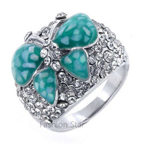 Fashion Jewelry Beautiful 18K White GOLD PLATED RING!! SIZE 9