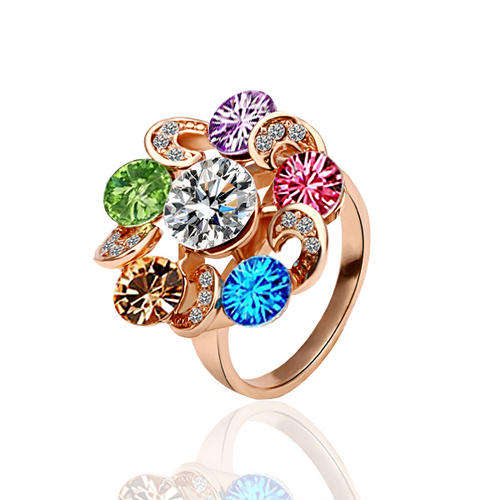 Fashion Jewelry Beautiful 18K GOLD PLATED RING!! Size 8