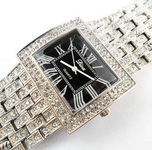 Fashionable Quartz Lady's Watch