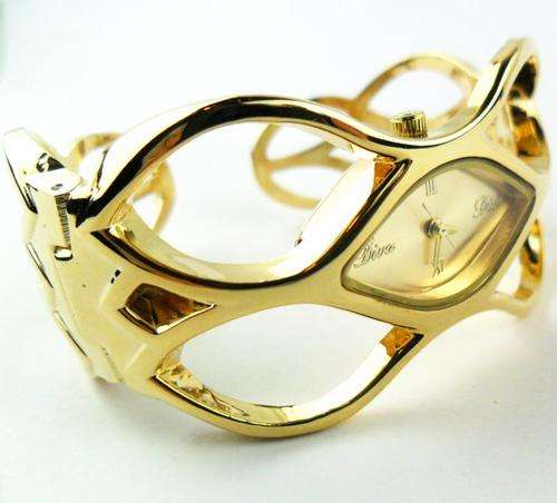 Fashionable Quartz Lady's Watch