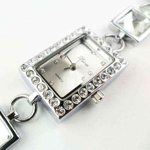 Fashionable Quartz Lady's Watch