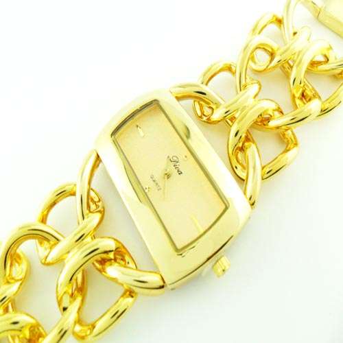 Fashionable Quartz Lady's Watch