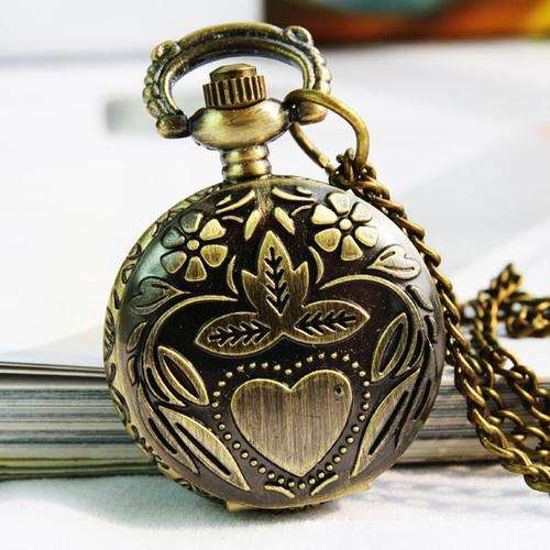 Fashionable Retro Mini  Pocket Watch With Chain.