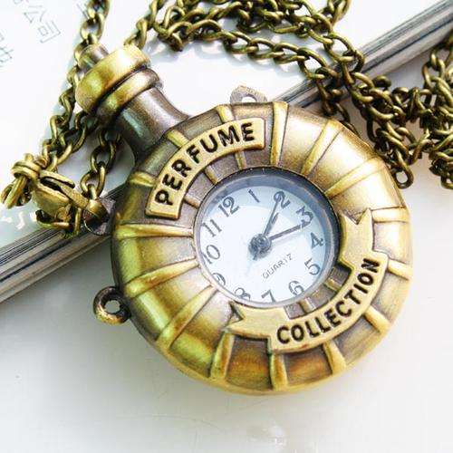 Fashionable Retro Mini  Pocket Watch With Chain.