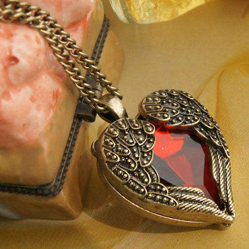 Fashion Jewelry Beautiful Heart Shape Sweater Chain / Necklace