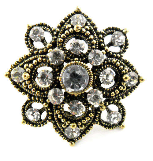 Lovely Lady's Dress Ring !