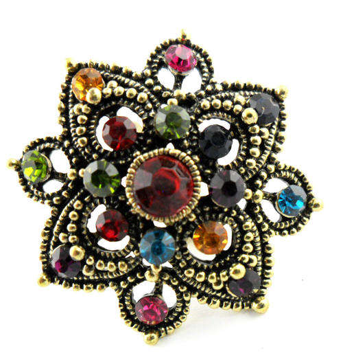 Lovely Lady's Dress Ring !