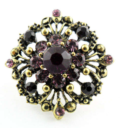 Lovely Lady's Dress Ring !