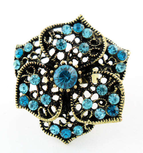 Lovely Lady's Dress Ring !
