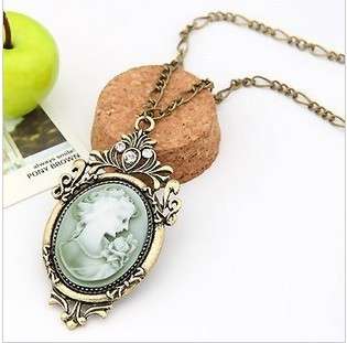 Fashion Jewelry Beautiful Sweater Chain / Necklace