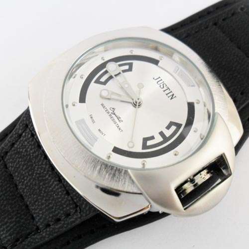 Stylish and Large Metal Case with Leather Band Men's Watch
