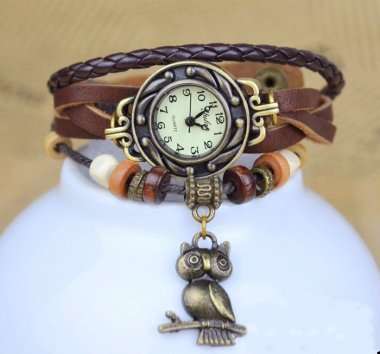 Hot Seller !!! -- European Fashion Genuine Leather Lady's Watch
