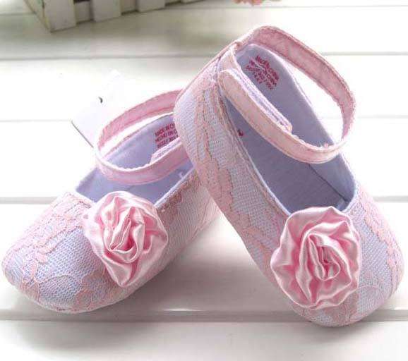 Pink elegant pumps