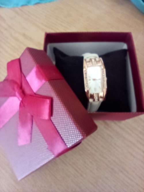 LADIES GOLD PLATED WATCH