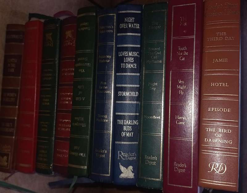 Vintage Readers Digest 10 book omnibus Collection