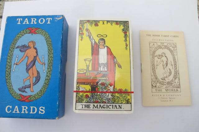 SWITZERLAND - SEALED SET OF 78 TAROT CARDS - THE RIDER TAROT DECK