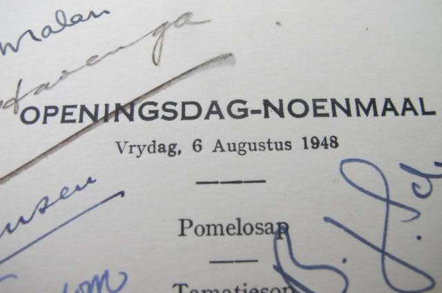 SOUTH AFRICA - 1948 OPENING DAY LUNCHEON OF THE NATIONAL PARTY GOVERNMENT WITH SIGNATURES