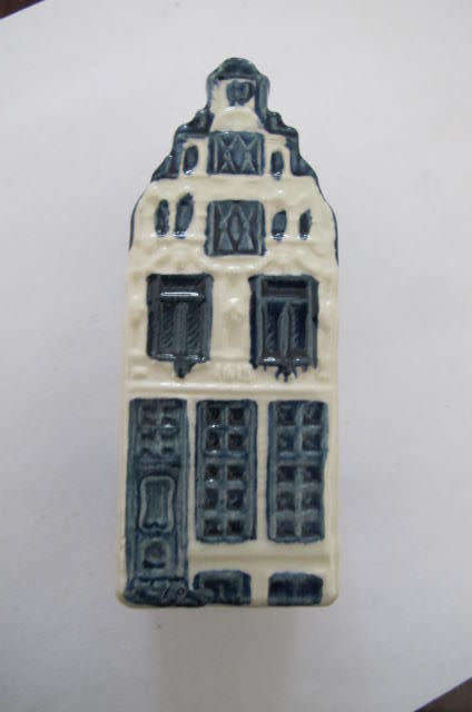 KLM - Reynbende KLM House Number 10 -  Sealed but angels have had their share