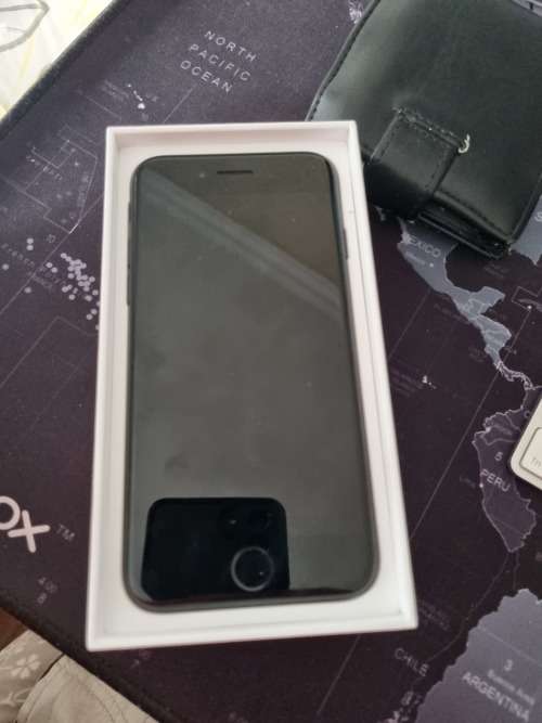 Black iPhone 7 32GB