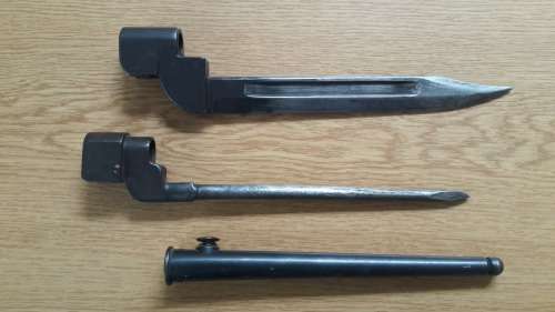 BRITISH - No.4 "spike "and scabbard, and No. 9 bayonets