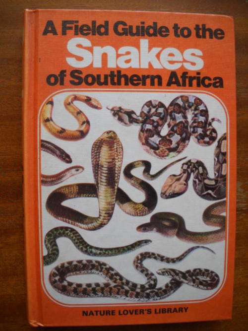 V. F. M. FITZSIMONS  A Field Guide to the Snakes of Southern Africa  1980 edition