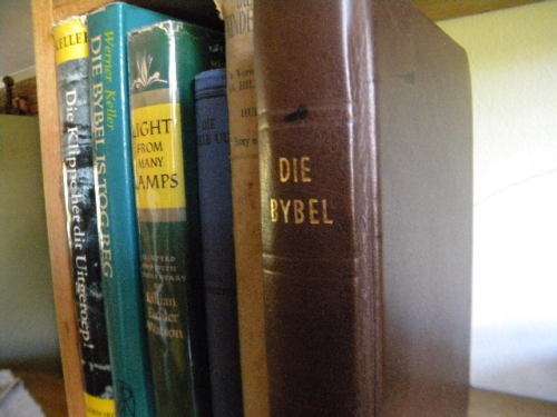 DIE BYBEL  1952 Uitgawe (volgens die 1933 Vertaling)  (J)