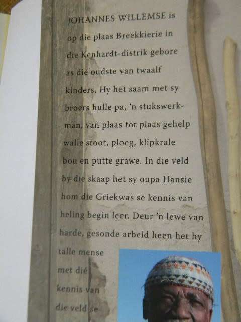 KRUIDJIE ROER MY  Antieke helingskuns van die Karoo-veld  deur Antoinette Pienaar