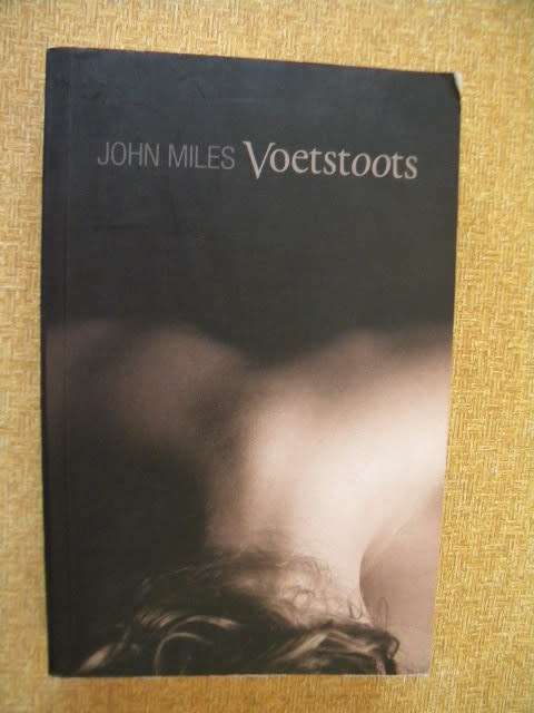 VOETSTOOTS `n Episode  deur John Miles