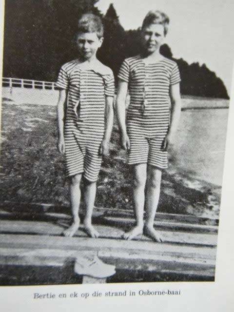 `N KONING VERTEL Die Herinneringe van die Hertog van Windsor  Vertaling: Otto E. Schwellnus