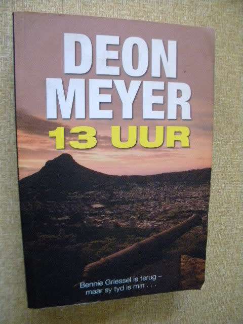 13 UUR deur Deon Meyer